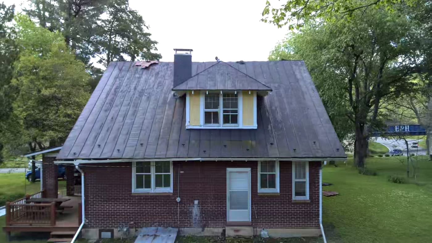 Ice Dams in Virginia Winters: Causes, Prevention & Removal